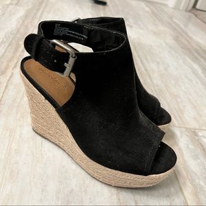 Size 6 Black Wedges - Universal Thread